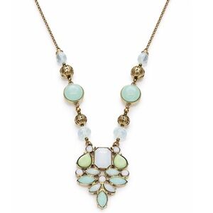 Elegant Gold and Mint Statement Necklace